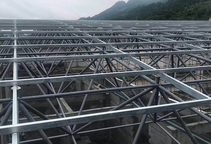扬中仁怀冠英学校艺体楼网架